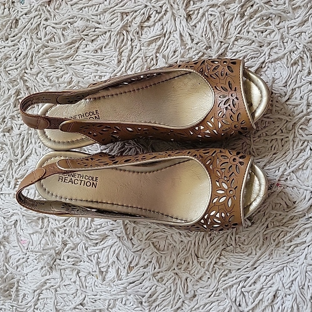 Kenneth Cole Wedge
